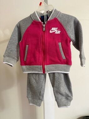 Nike Sweatsuit